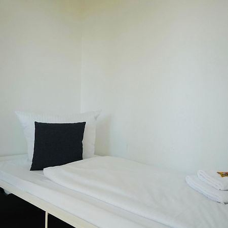 Apartment In Ruhiger Lage-Waschmaschine-Balkon Βόλφσμπουργκ Εξωτερικό φωτογραφία