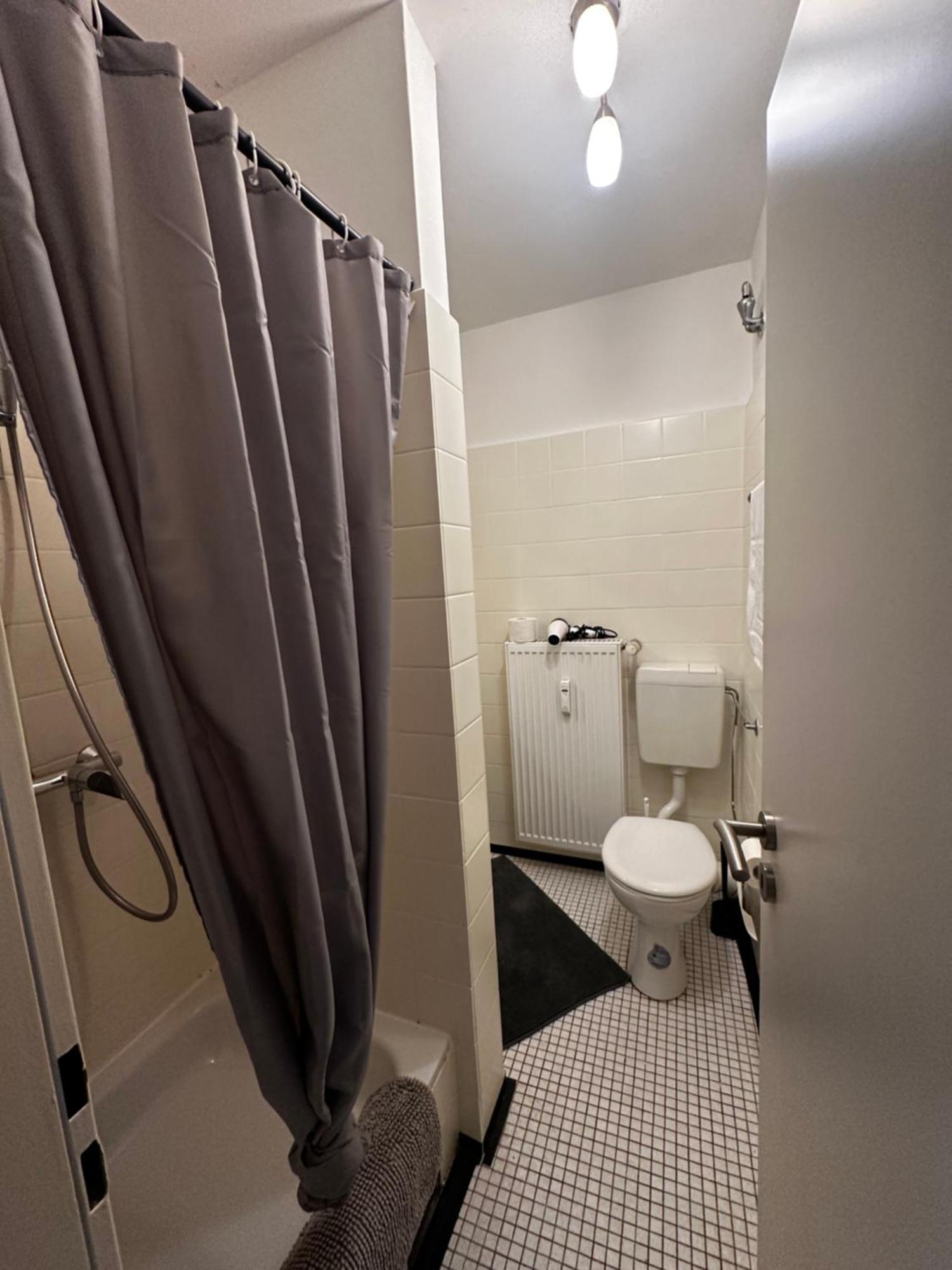 Apartment In Ruhiger Lage-Waschmaschine-Balkon Βόλφσμπουργκ Εξωτερικό φωτογραφία