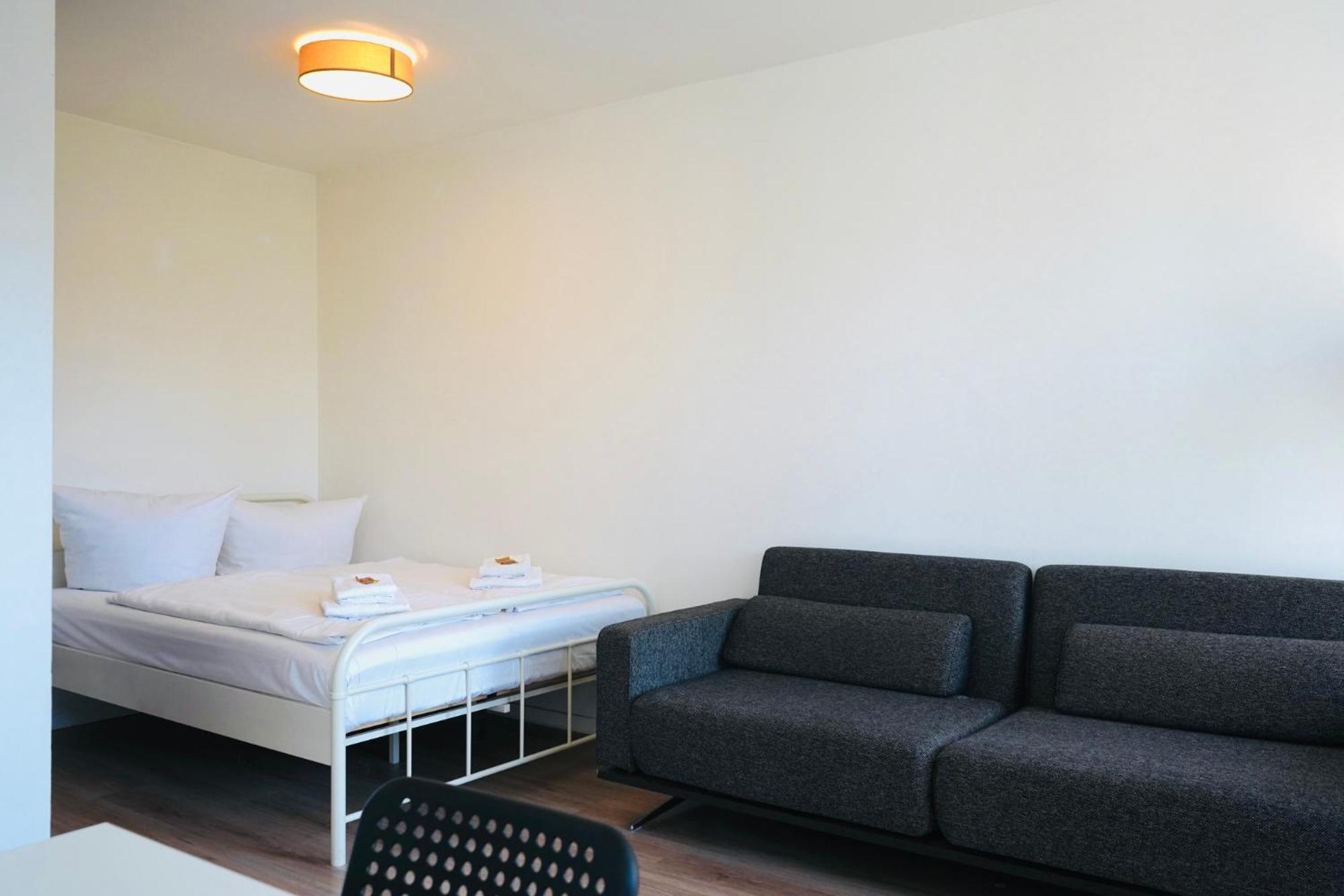 Apartment In Ruhiger Lage-Waschmaschine-Balkon Βόλφσμπουργκ Εξωτερικό φωτογραφία